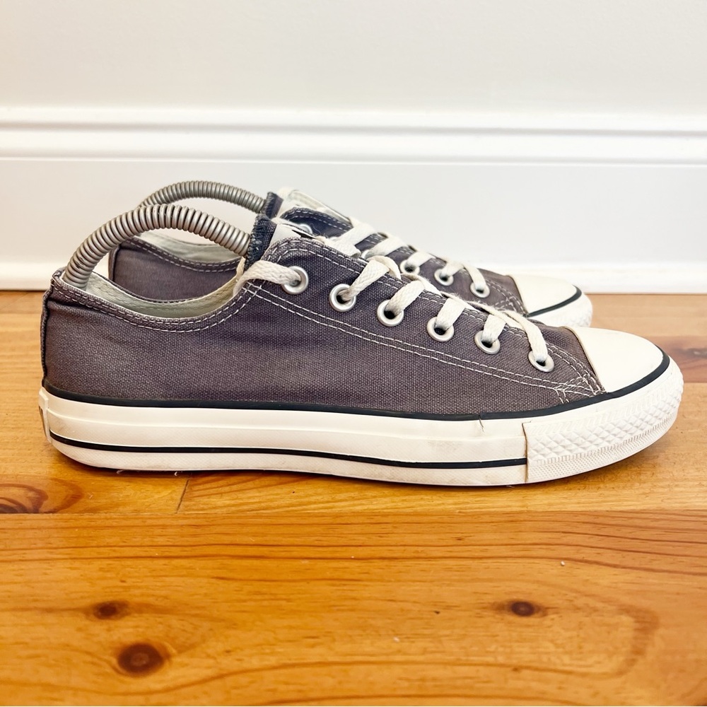 Converse Chuck Taylor All Star Low Top Shoes Mens 7 Womens 9 Navy Canvas M9697